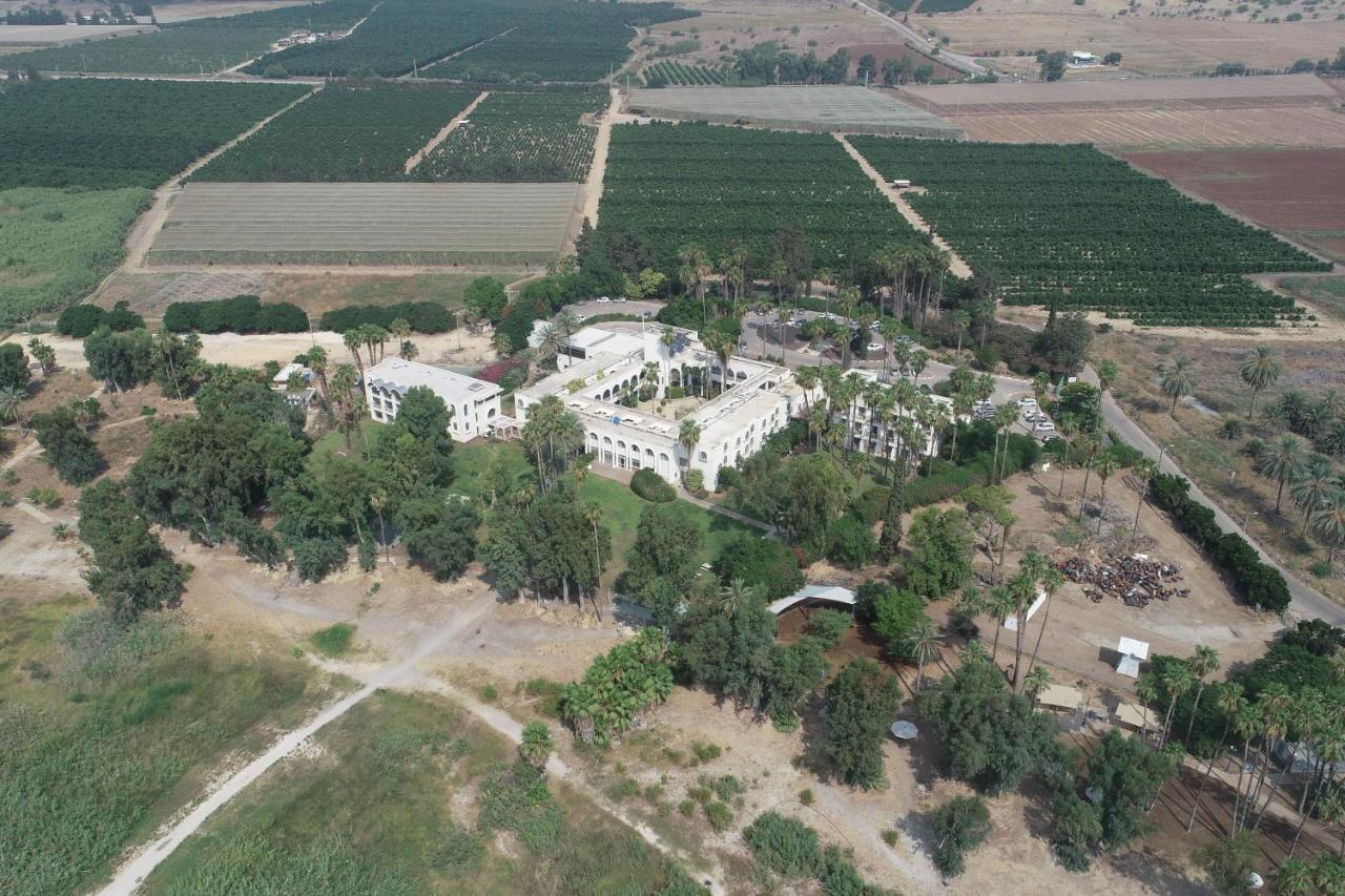 HI - Karei Deshe Hostel Khirbet Minim Exterior foto
