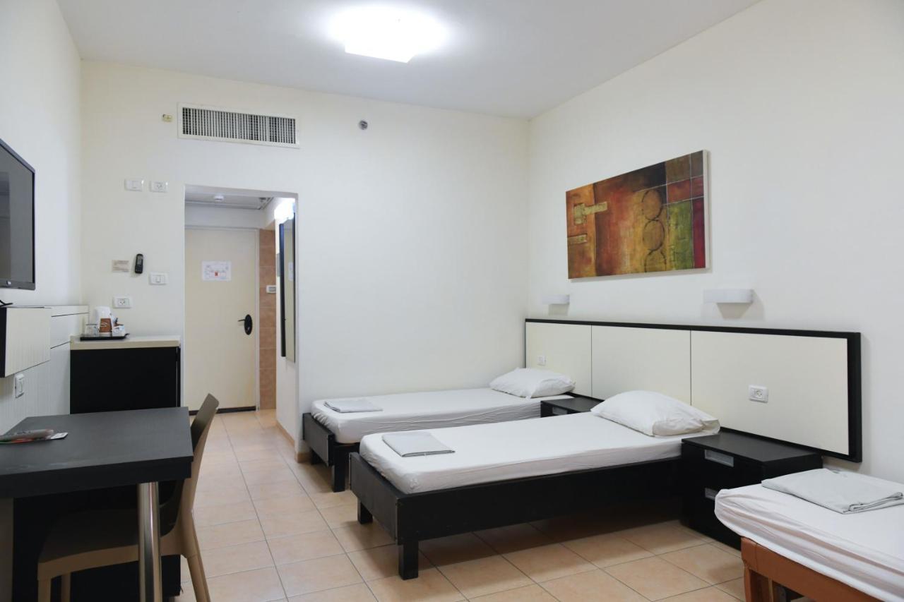 HI - Karei Deshe Hostel Khirbet Minim Exterior foto