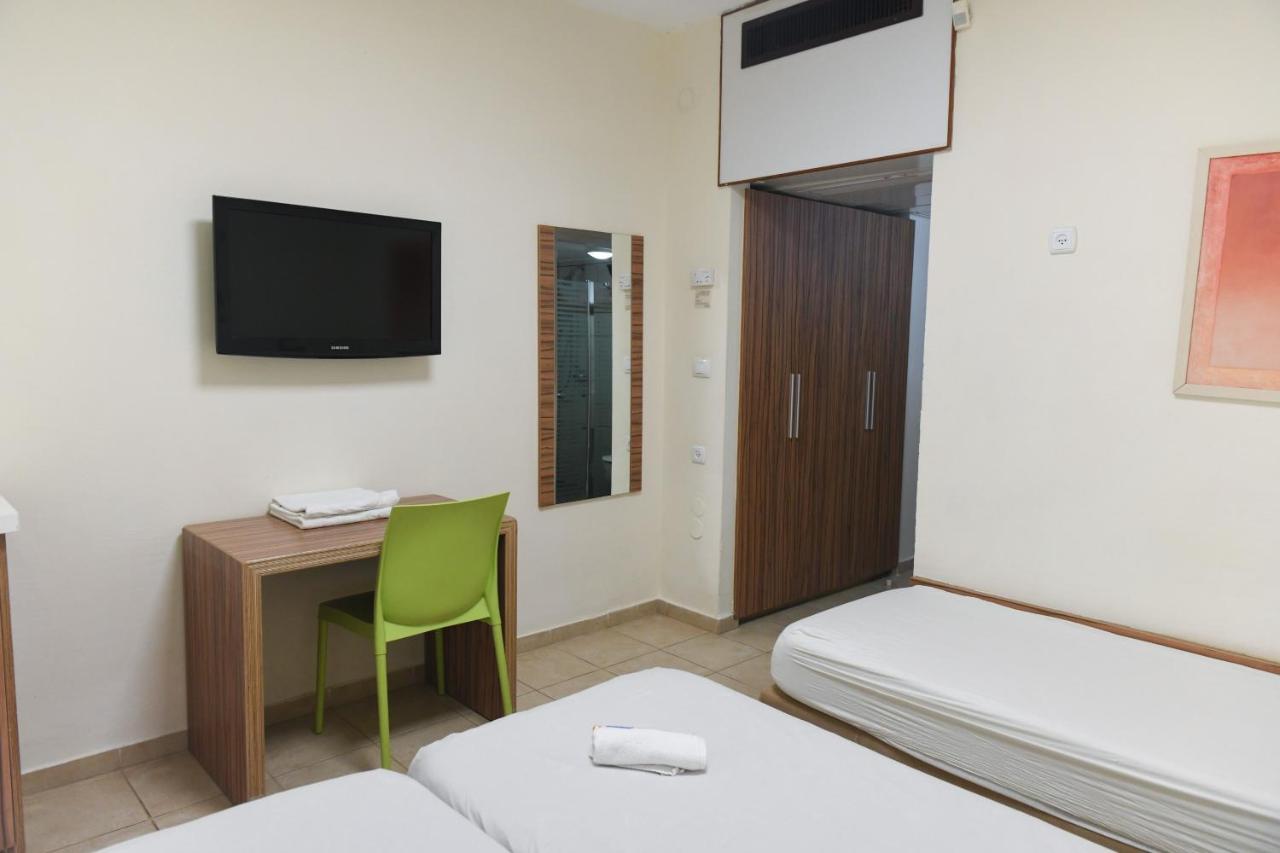 HI - Karei Deshe Hostel Khirbet Minim Exterior foto